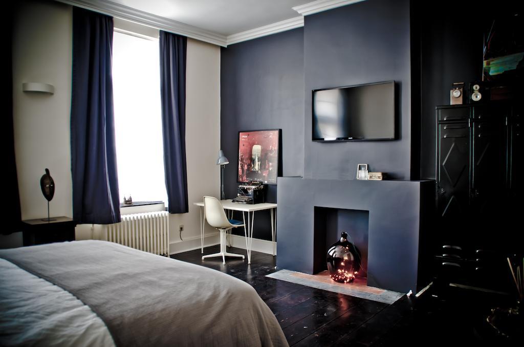 House Ninety Guesthouse Ixelles Oda fotoğraf